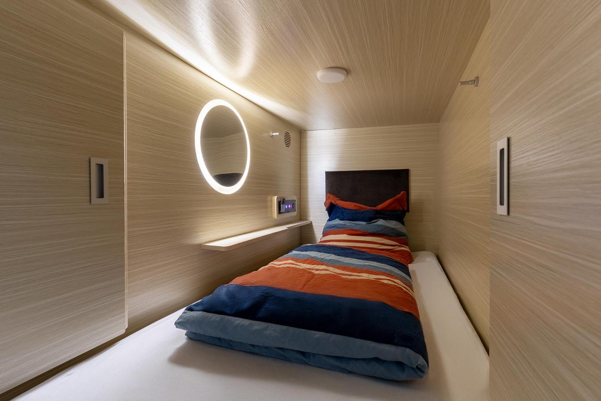 Mue Cubes - Capsule Hotel Basel Exteriör bild