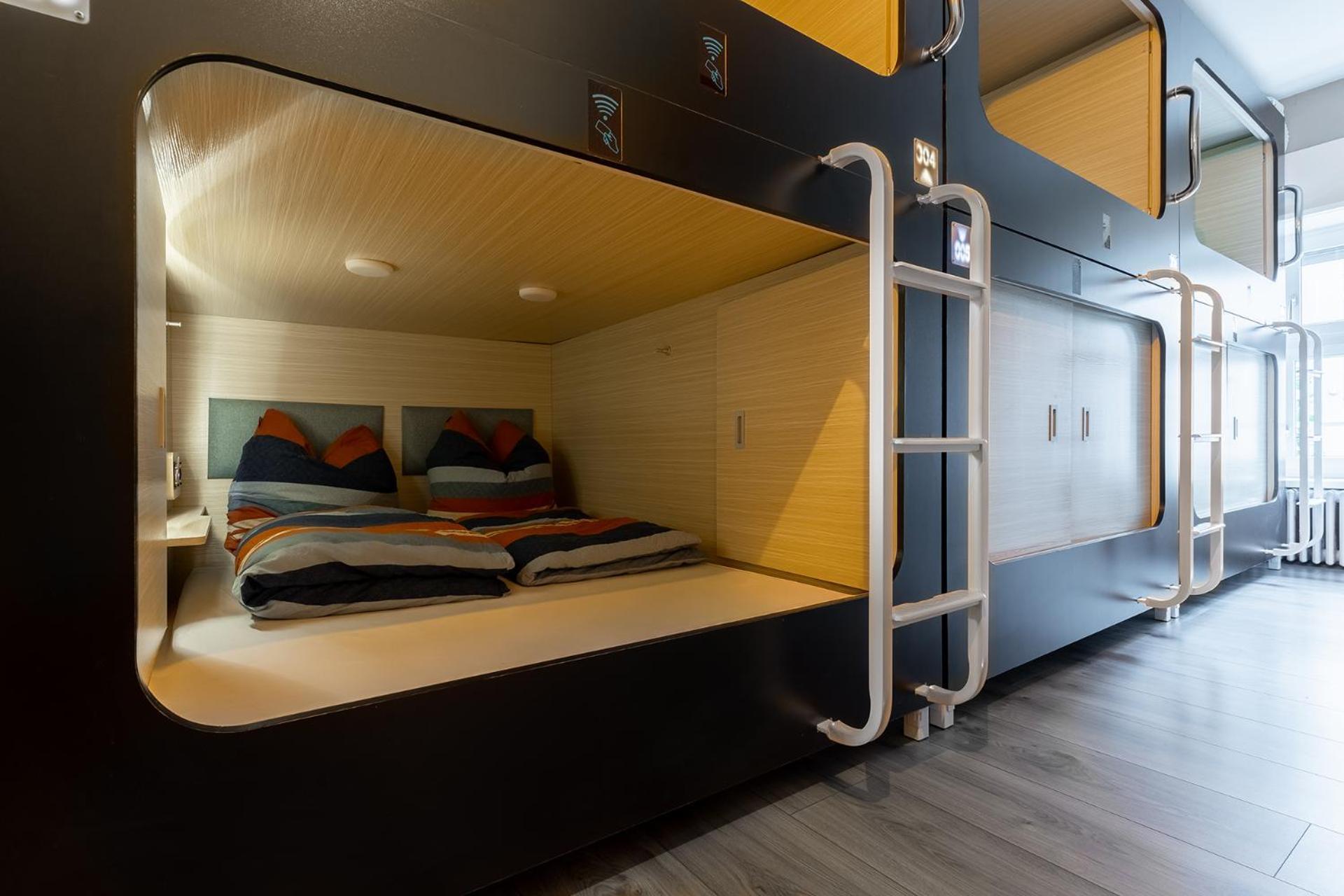 Mue Cubes - Capsule Hotel Basel Exteriör bild