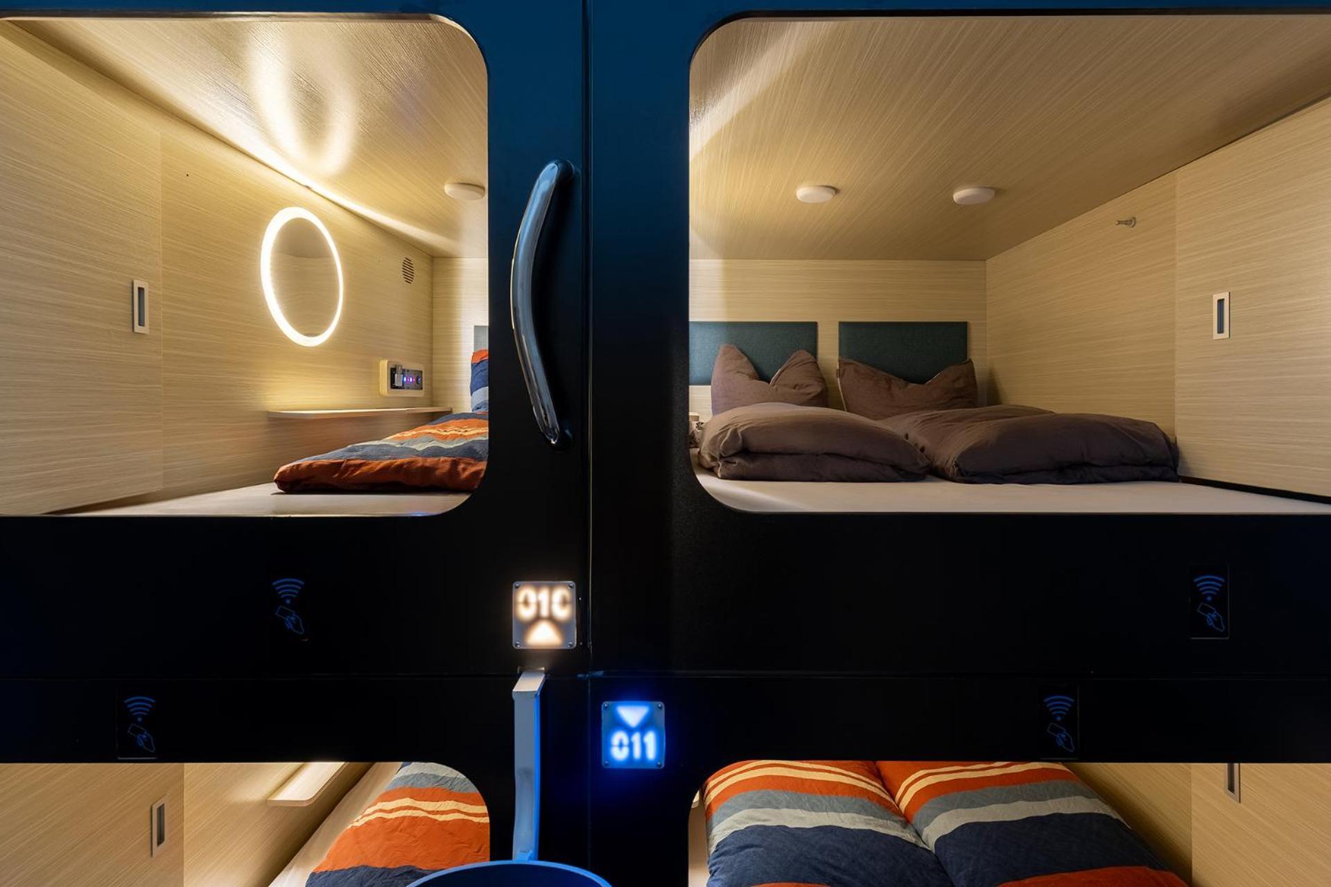 Mue Cubes - Capsule Hotel Basel Exteriör bild